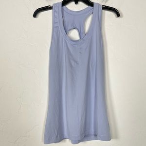 Athleta Tank Top‎ Nitro Sleeveless Racerback Tee Cut Out Back Workout Lilac Knit